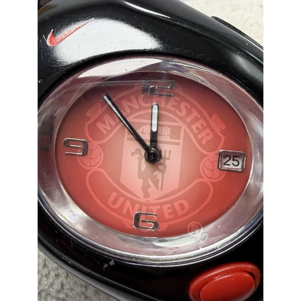 Nike Triax WR0078 Manchester United New Battery Swift 41MM 7.75